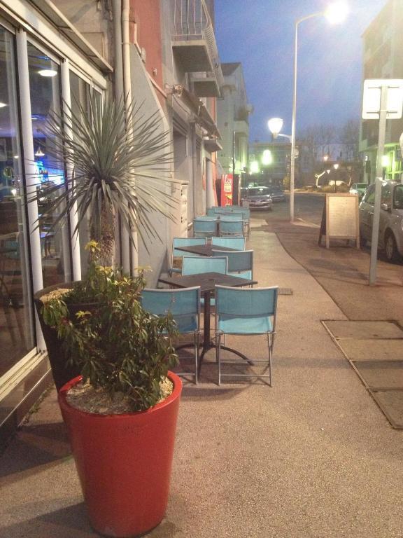 拉弗雷格特餐厅酒店 滨海拉塞讷 外观 照片