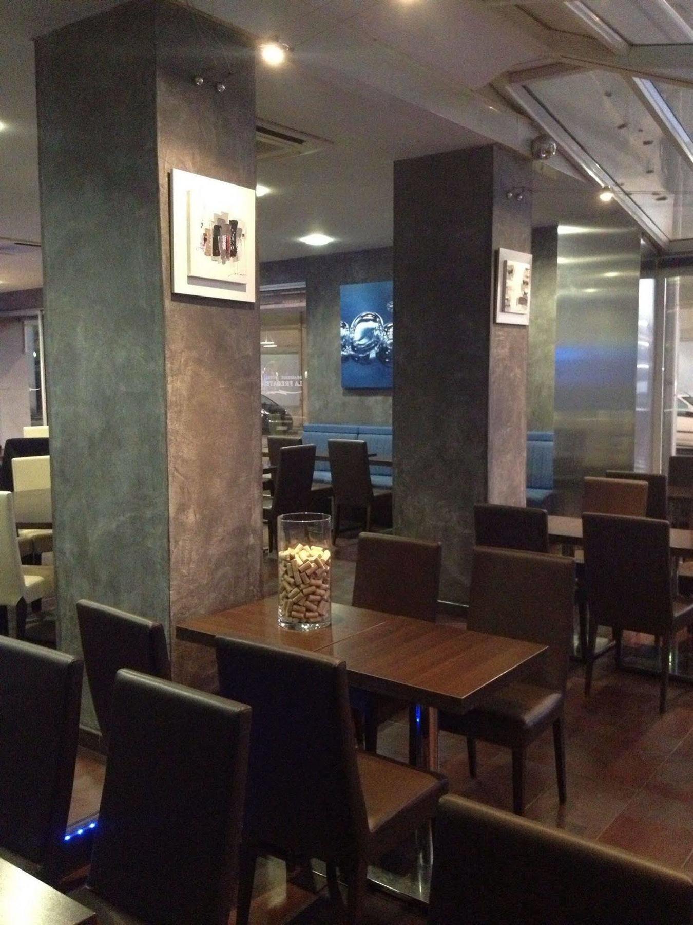 拉弗雷格特餐厅酒店 滨海拉塞讷 外观 照片