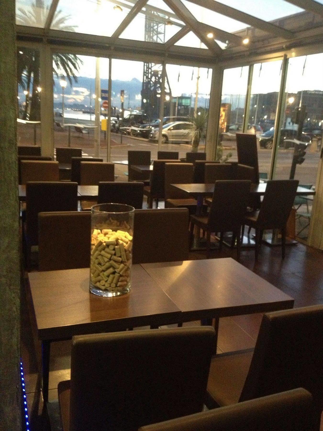 拉弗雷格特餐厅酒店 滨海拉塞讷 外观 照片