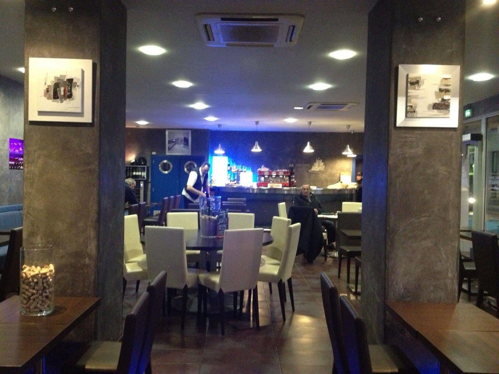 拉弗雷格特餐厅酒店 滨海拉塞讷 外观 照片